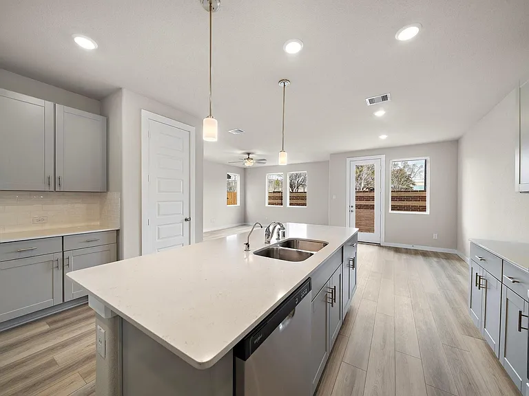 9912 Storehouse Dr — Photo 10