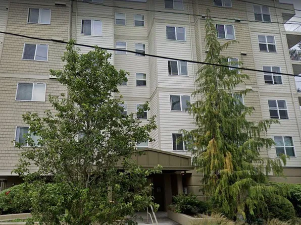 3120 SW Genesee St #203, Seattle, WA 98126