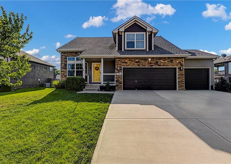1st image of 1409 NE Jaclyn Dr