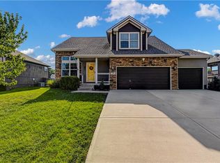 1409 NE Jaclyn Dr, Grain Valley, MO 64029