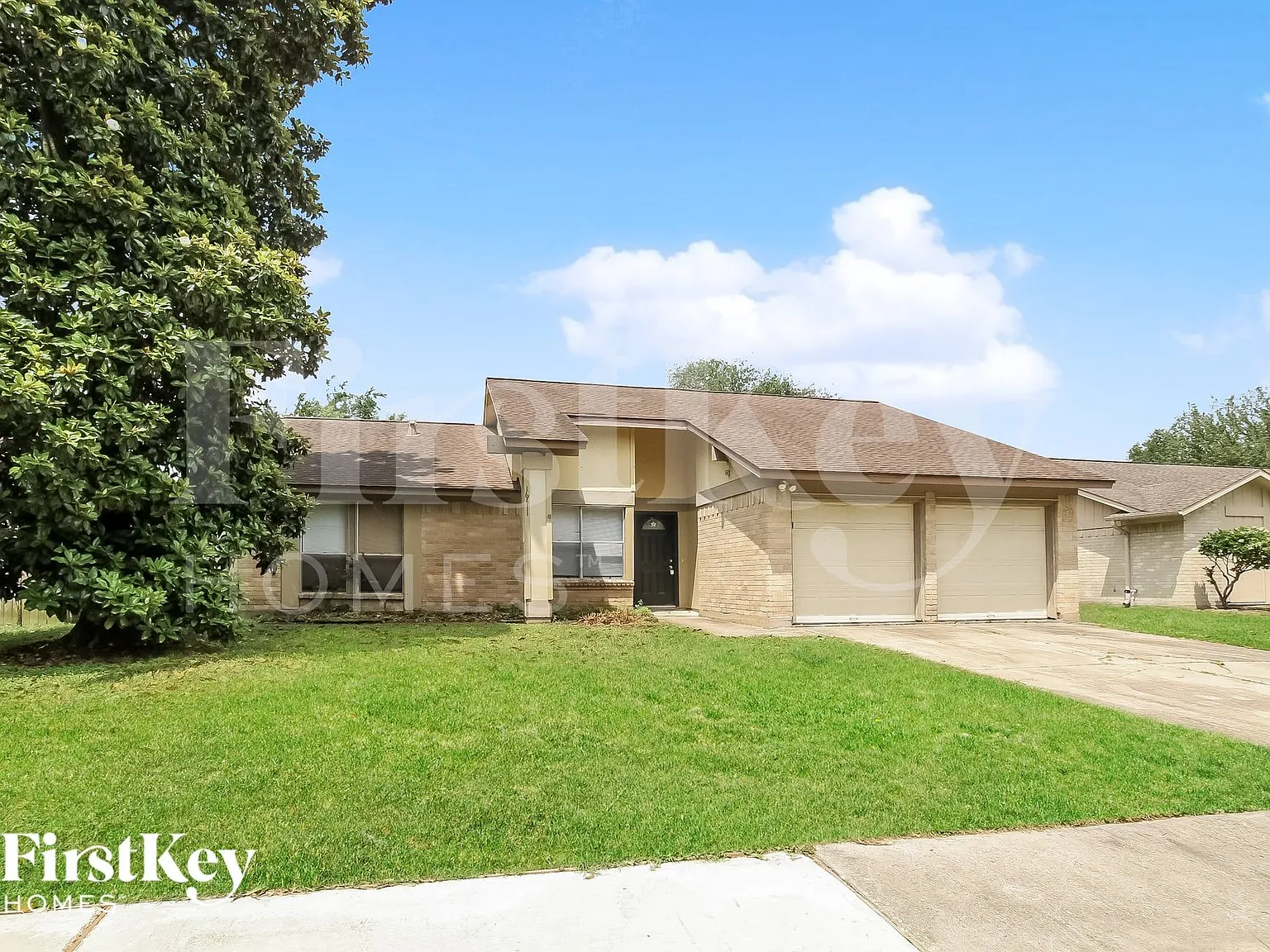 3 bed, 2.0 bath, 1608 sqft, $1,995 — Photo 2