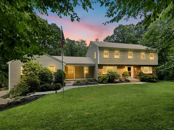 133 Scatacook Lane, Southbury, CT 06488