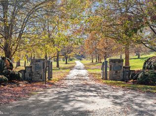 7163 Young Rd, The Plains, VA 20198