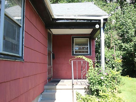 3rd image of 222 Walnut St