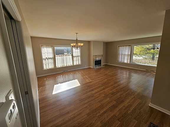 2nd image of 1521 Bonnie Brae Pl APT 1-F