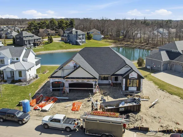 18470 Forest Glade Dr, South Bend, IN 46637