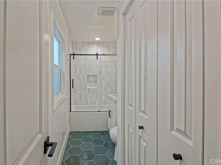 320 Marine Ave — Photo 65