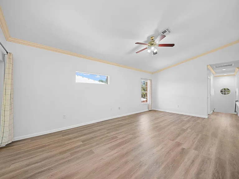 5370 Park Rd #4 — Photo 6