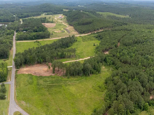 Lake Kathy Rd, Tunnel Hill, GA 30755