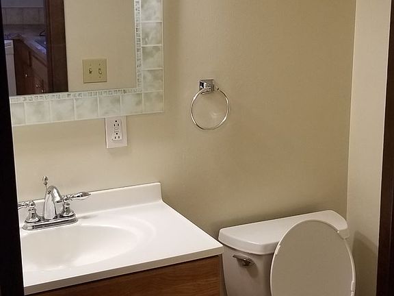 1/2 Bath