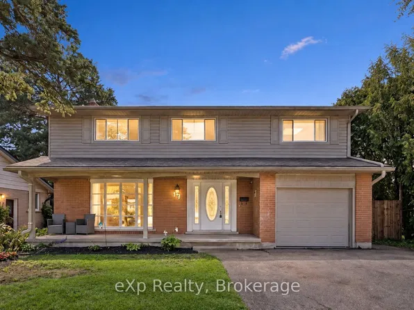 17 Carmine Pl, Guelph, ON N1E 3V2