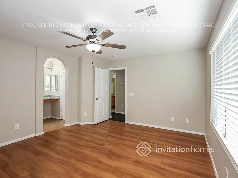 5349 Santa Fe Hts — Photo 8