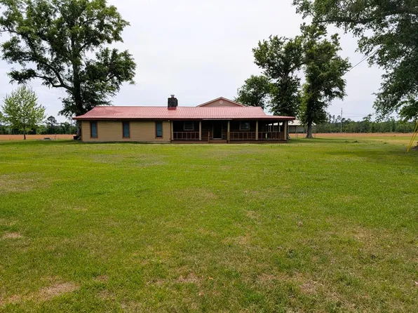 1104 Dupe Herndon Rd, Surrency, GA 31563