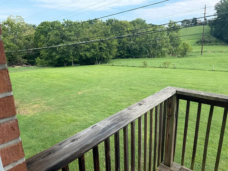 100 Flourville Rd #4 — Photo 21
