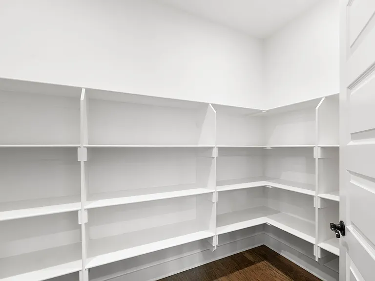 1110 Montieri Dr — Photo 11