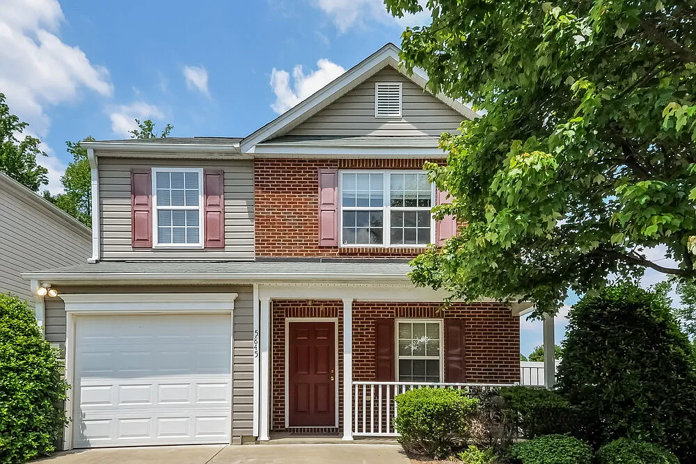 3 bed, 3.0 bath, 1439 sqft, $1,810 — Photo 1