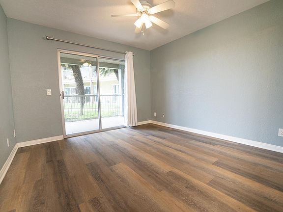 5th image of 856 Bluewater Way