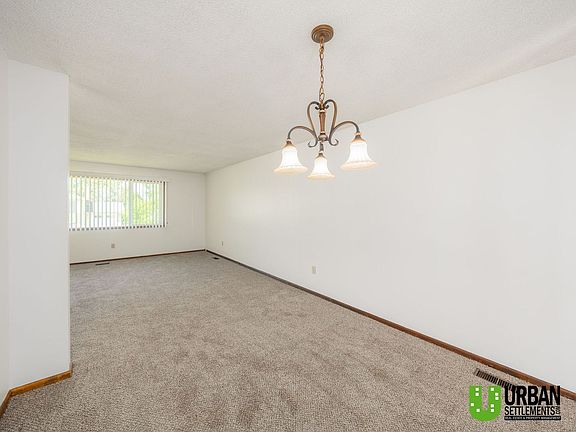 5th image of 229 W Kedlin Ct