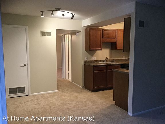 4th image of 5720 Martway St APT 204
