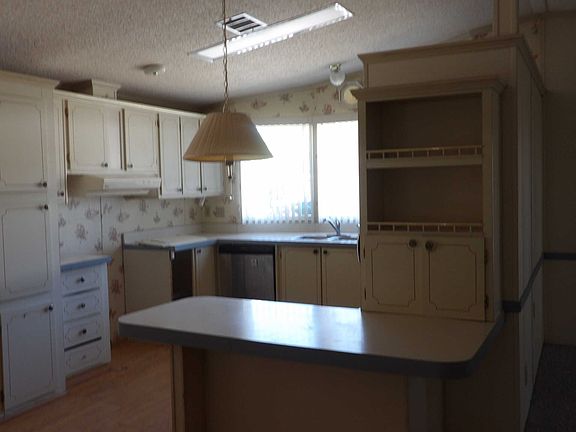 2nd image of 6239 Santa Fe Dr #147