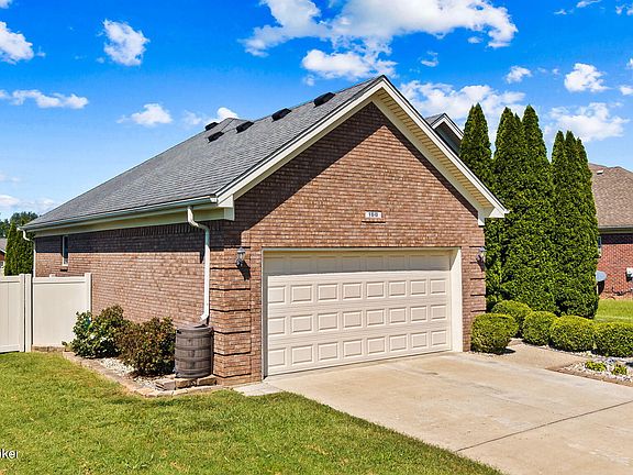 2nd image of 168 Maplewood Dr