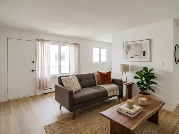 10965 84th St NW, Edmonton, AB T5H 1M5