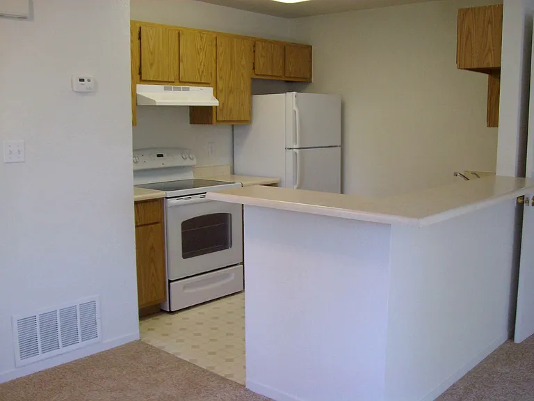Brooktree Apartments — Photo 11