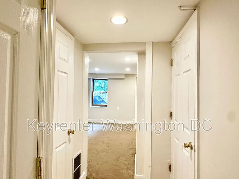 1528 8th St NW — Photo 30
