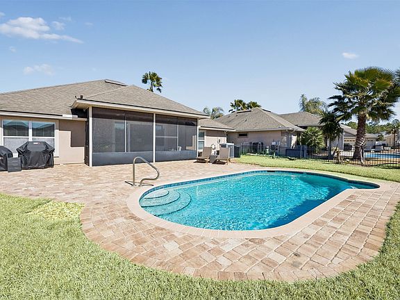 2nd image of 32522 Sunny Parke Dr