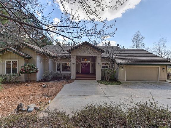 3rd image of 11603 Bernadine Ct