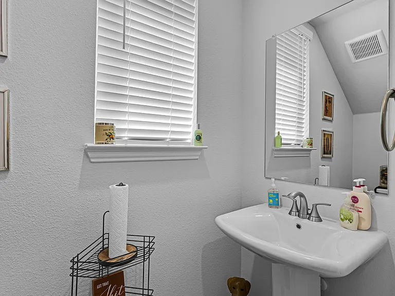 1116 Redcoat Dr — Photo 9