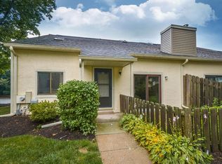 8 Woodview Ct, Horsham, PA 19044