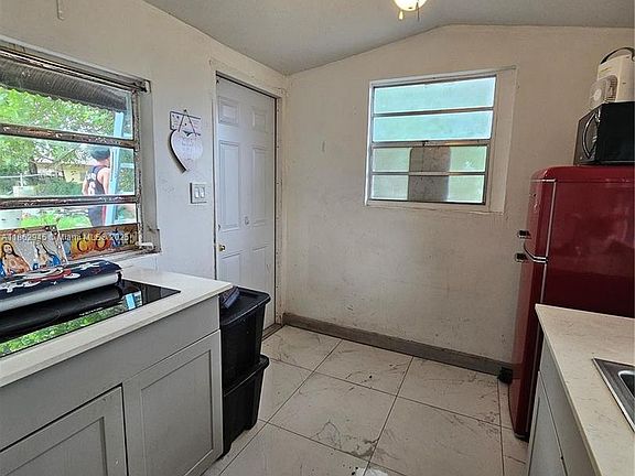 5th image of 11730 NW 22nd Ct