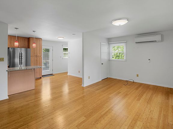 5th image of 2 & 4 Village Park Dr #3B-2BA-1152SQFT