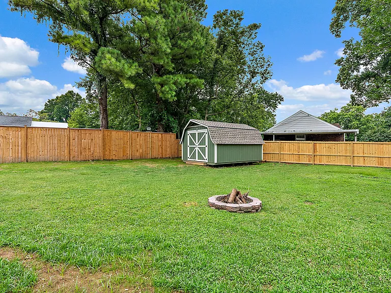 217 Blue Hills Dr — Photo 20