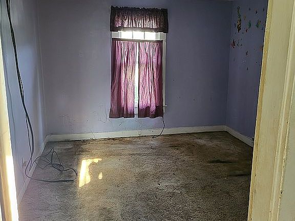 4th image of 804 Pine St