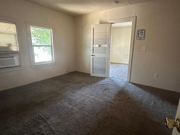 821 N American St APT 4