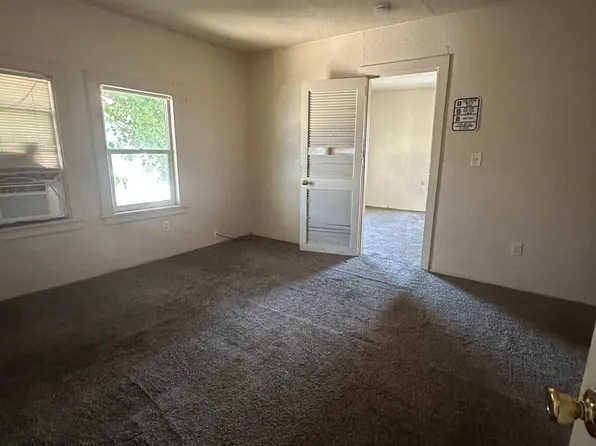 821 N American St APT 4, Stockton, CA 95202