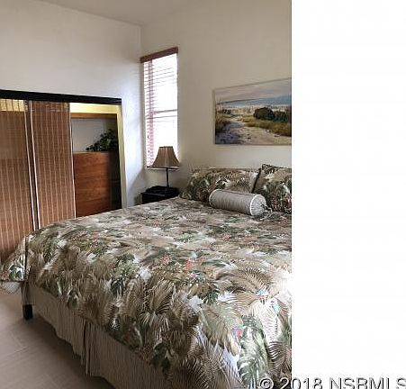 4th image of 2126 Villa Way