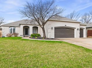 507 N Bay Country St, Wichita, KS 67235