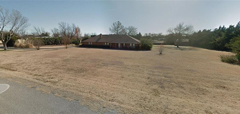 1st image of 4424 SE 118th St