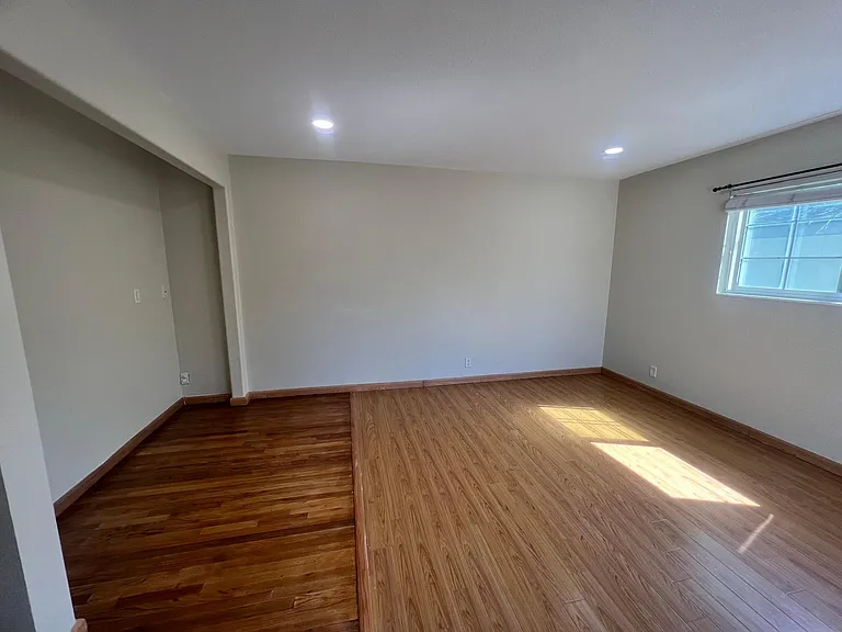 34833 Warwick Ct — Photo 23
