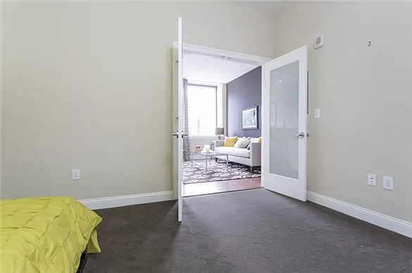 201 Stanwix — Photo 11
