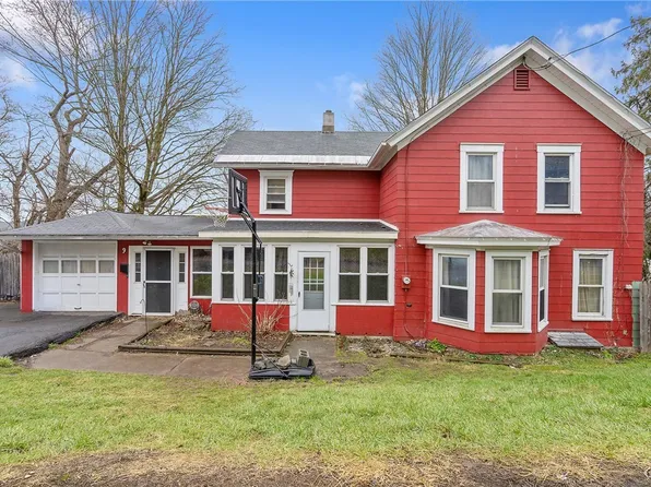 9 Union St, Camillus, NY 13031