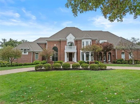 41 Manderleigh Estates Ct, Saint Louis, MO 63131