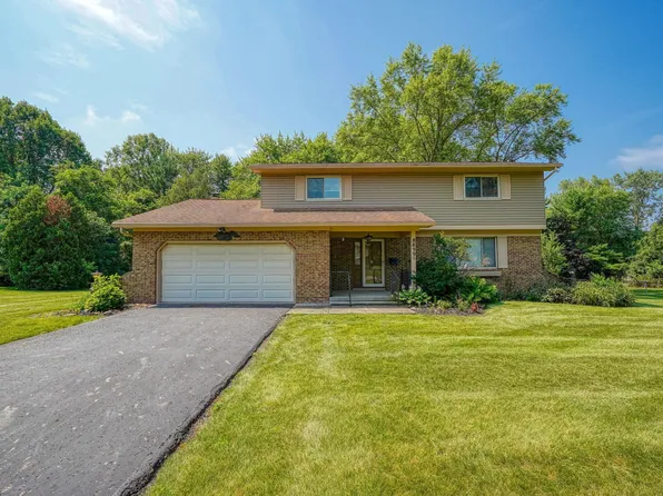 8899 Chevington Ct NW, Pickerington, OH 43147