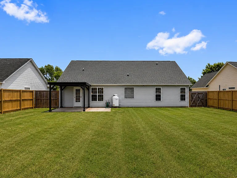 1944 Yellowbrick Rd — Photo 32