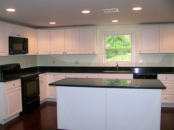 Sparkling New Kitchen!