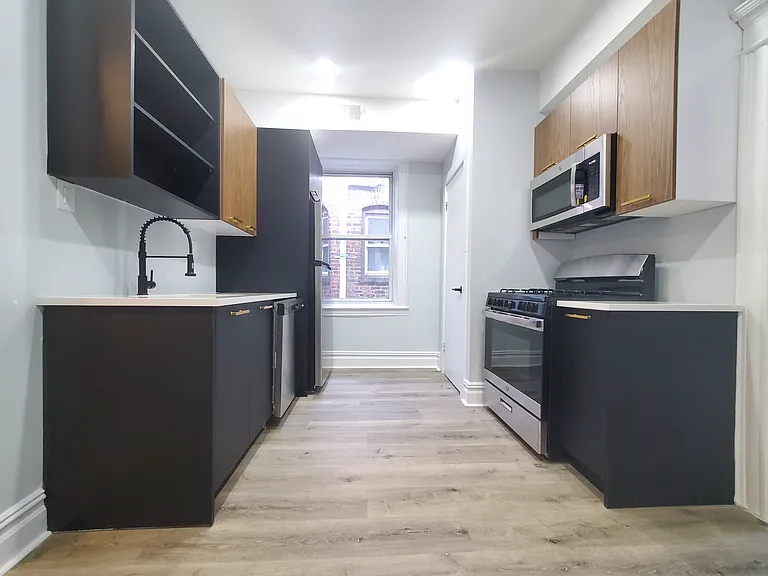 104 Baldwin Ave #1L — Photo 1