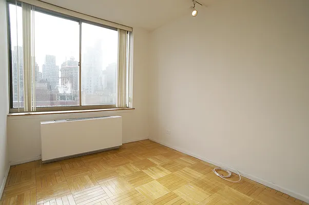 Rented by Level Group | media 4